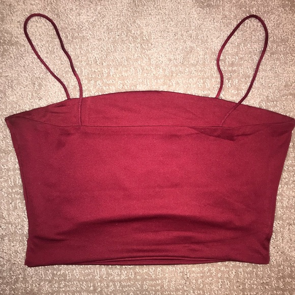 ❌SOLD❌NWOT Maroon cutout crop top - Picture 5 of 5